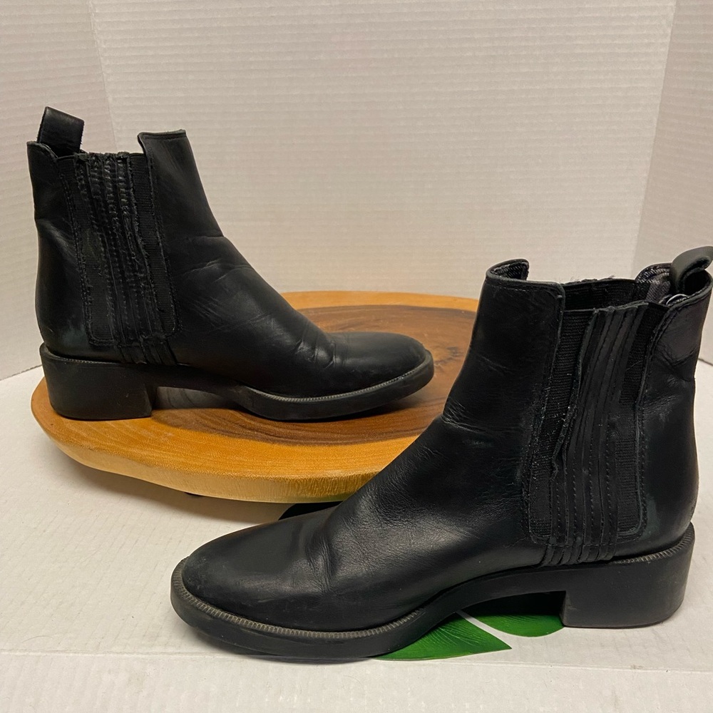 Zara Leather Slip On Boots - Picture 2 of 11